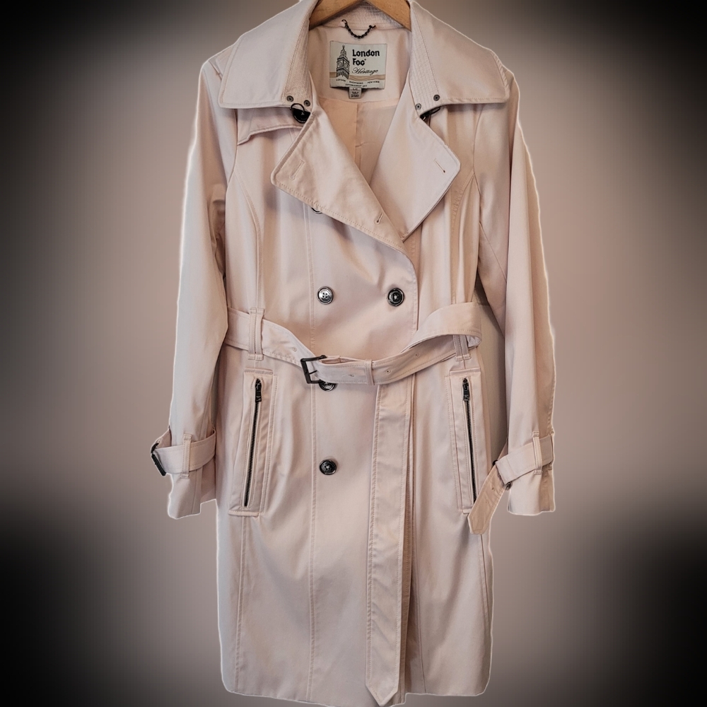London Fog Heritage DOUBLE BREASTED BUTTON FRONT TRENCH WITH BELT